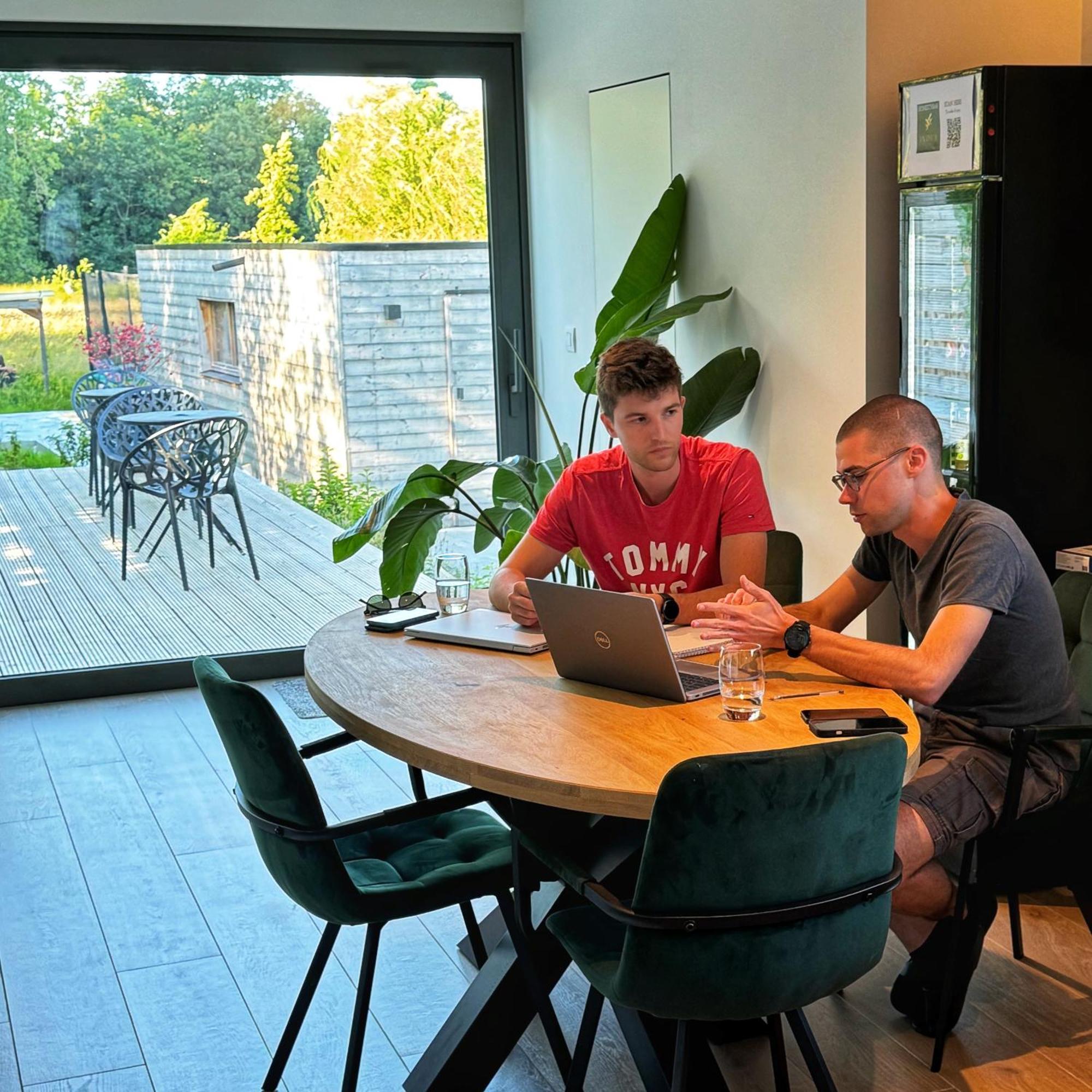 Inova Guesthouse Hasselt Exteriör bild